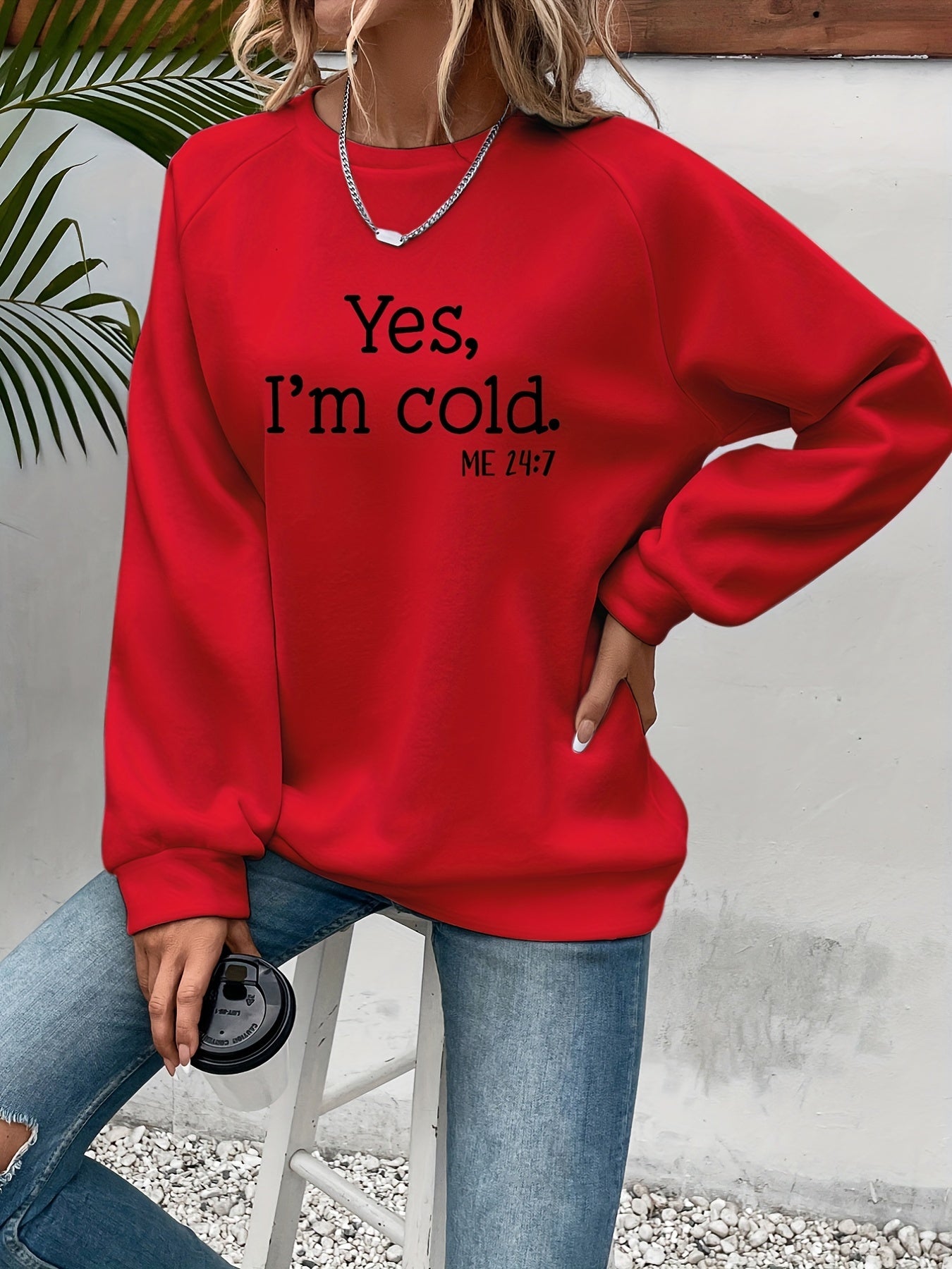 Cozy Fleece-Lined Women's Pullover Sweatshirt - Casual Crew Neck with "YES, I'M COLD" Letter Print, Red, Soft Polyester Blend for Fall/Winter Comfort, Cozy Indoor Clothing | Relaxed Fit | Comfortable Wear, Ladies Sweaters